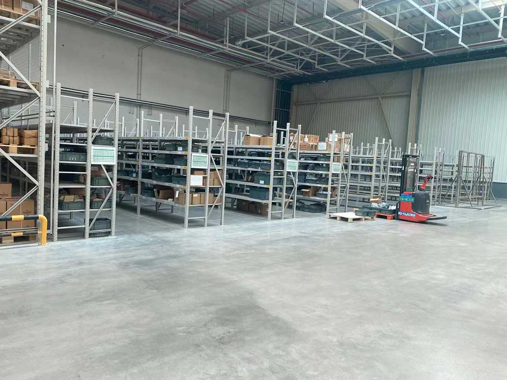 倉儲貨架層板要滿足哪些條件